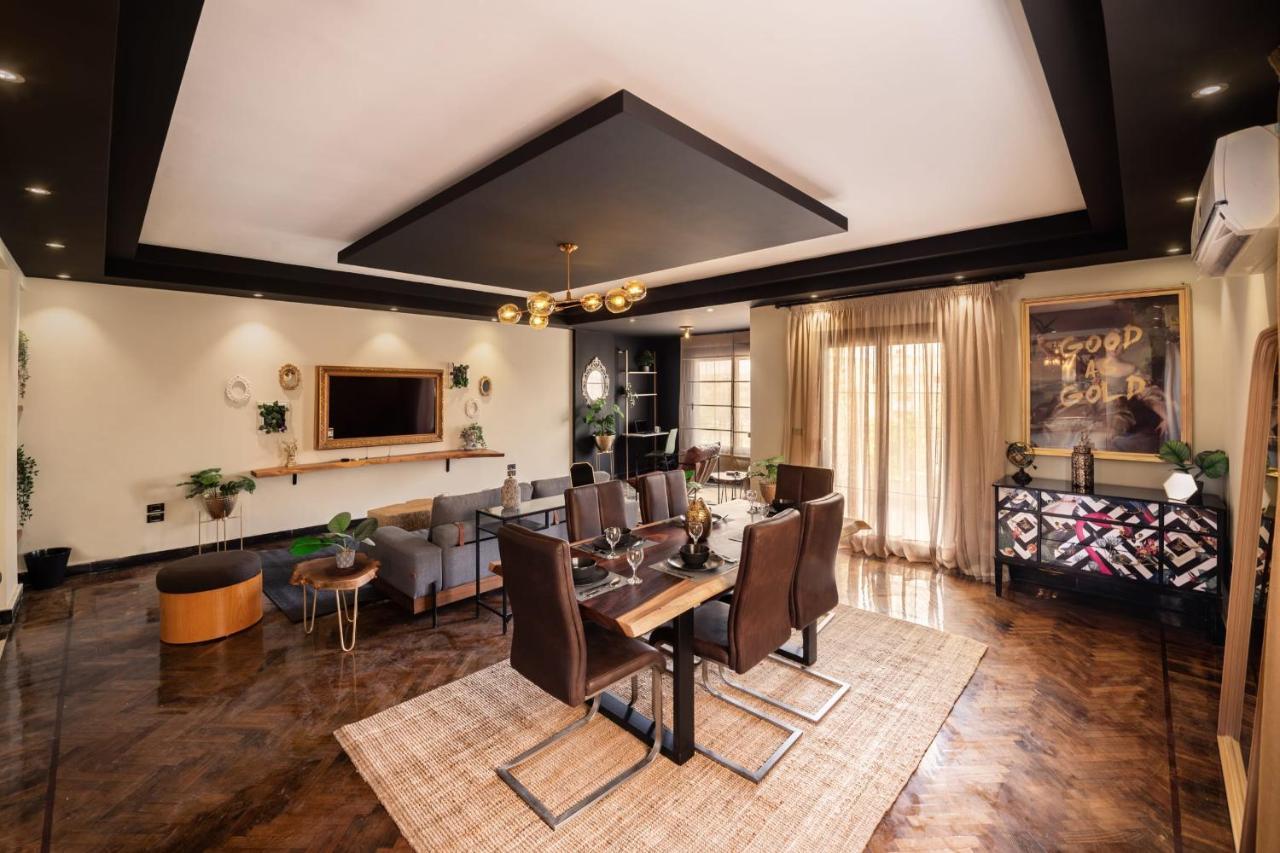 The Bold Parisian House - Steps From The Best Mall In Kairo Bagian luar foto