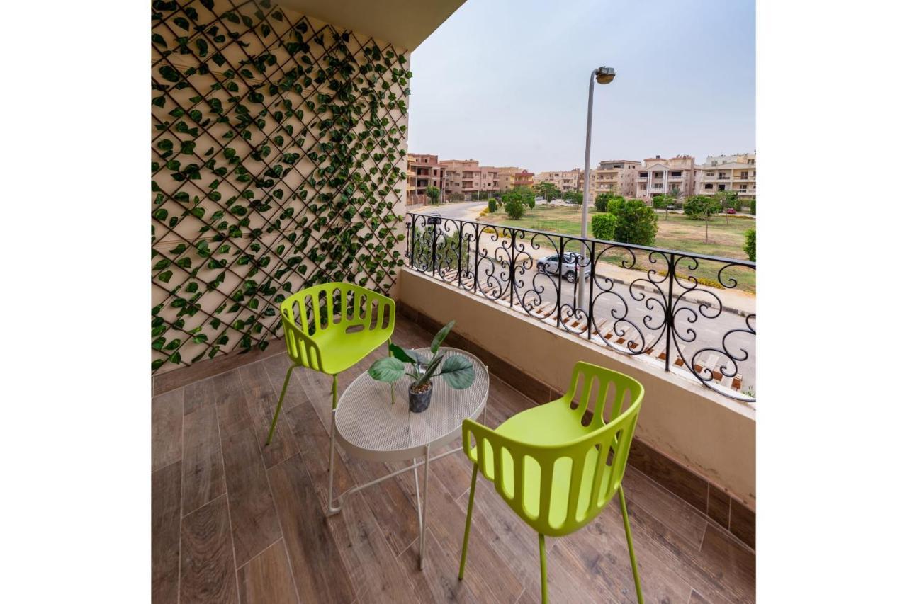 The Bold Parisian House - Steps From The Best Mall In Kairo Bagian luar foto