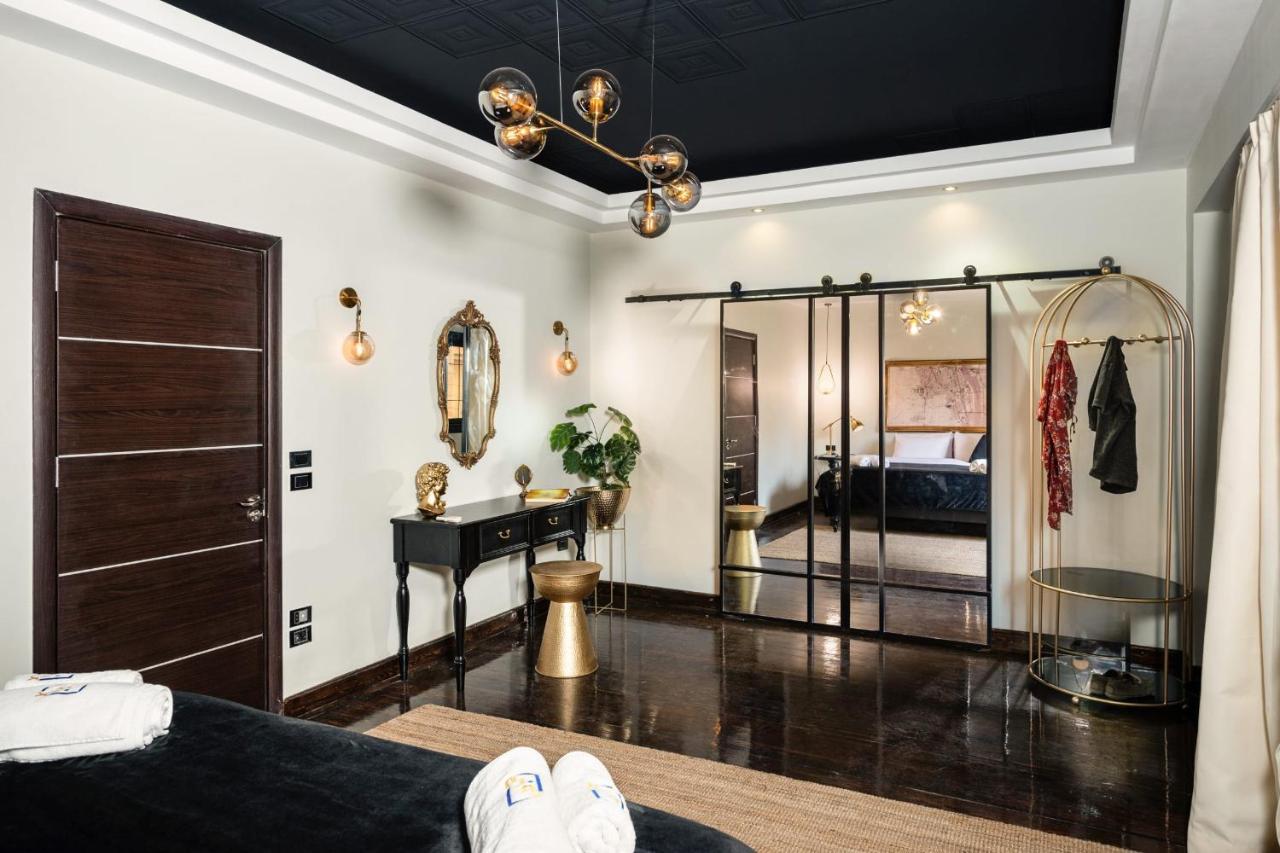 The Bold Parisian House - Steps From The Best Mall In Kairo Bagian luar foto